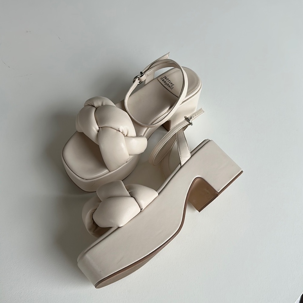 Jeffrey Campbell Cream Sandals - size 7